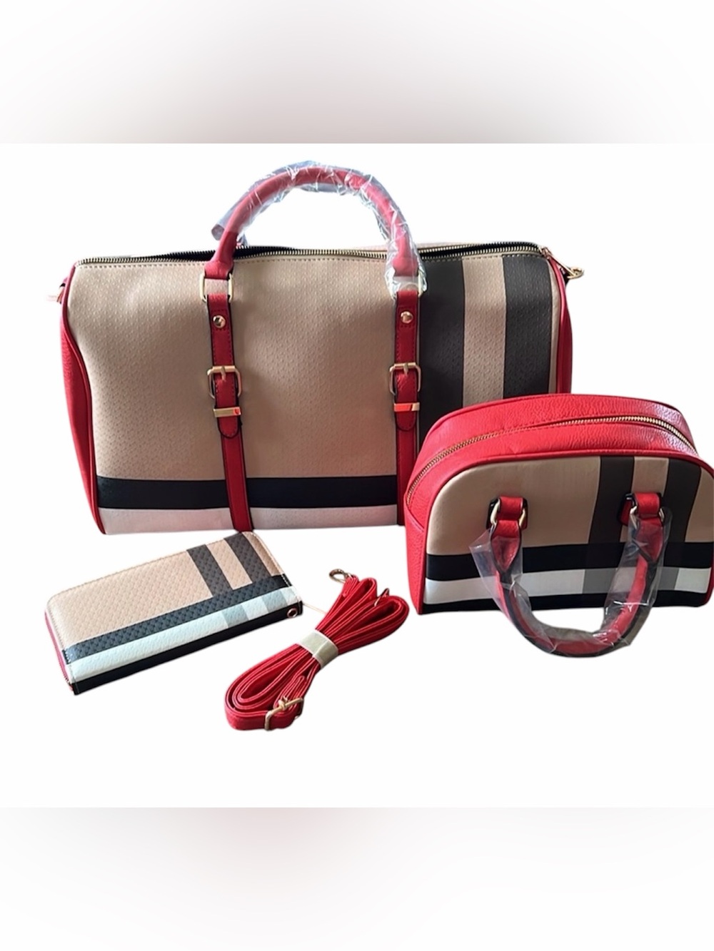#56. Three piece luggage carry on set